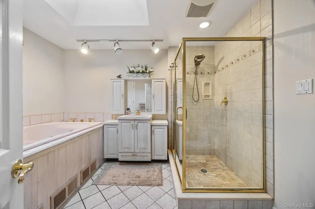461 Wolf Hill Road Dix Hills NY 11746