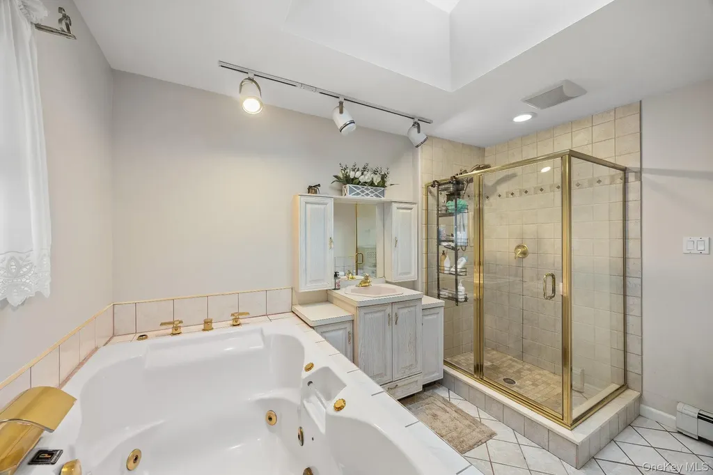 461 Wolf Hill Road Dix Hills NY 11746