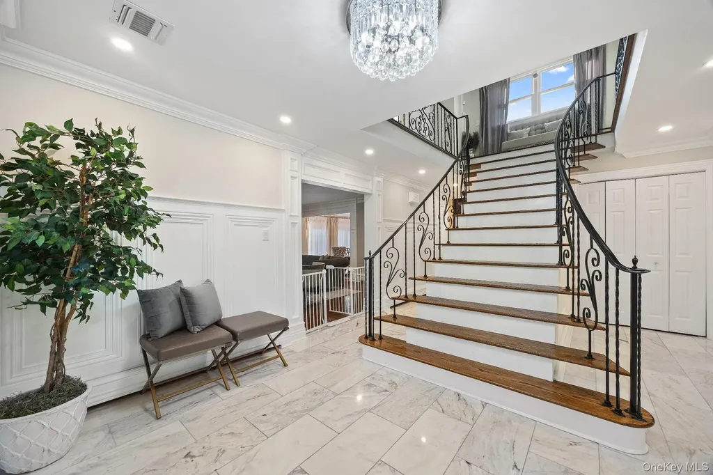 461 Wolf Hill Road Dix Hills NY 11746