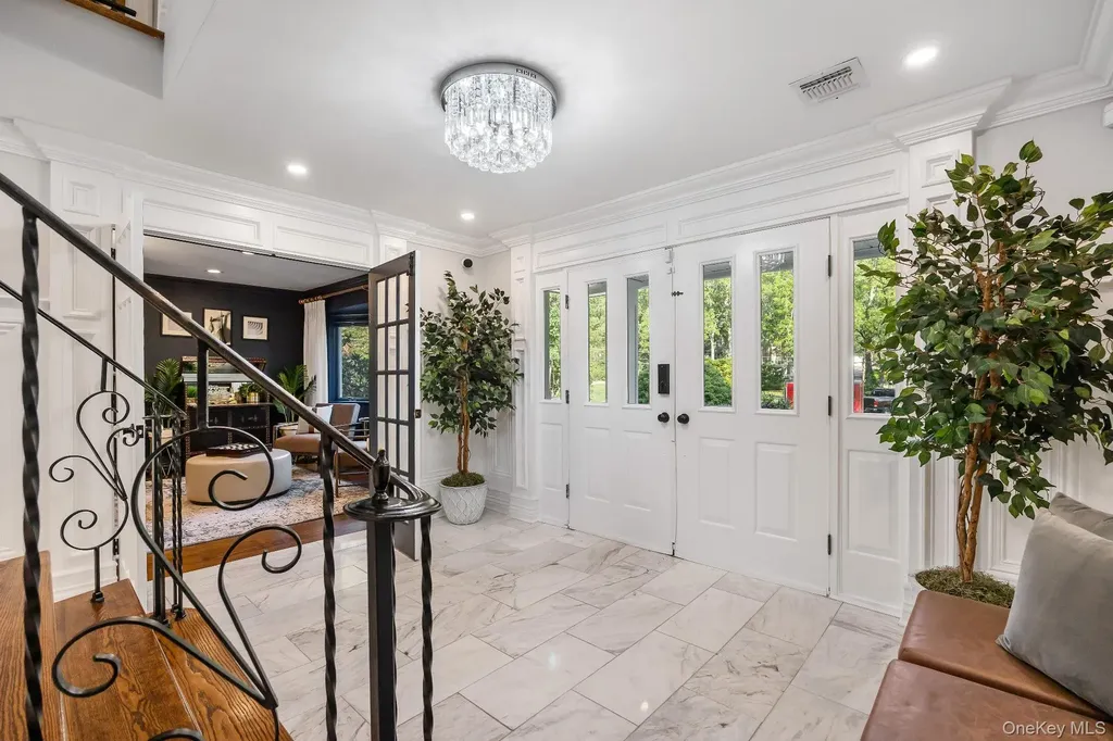 461 Wolf Hill Road Dix Hills NY 11746