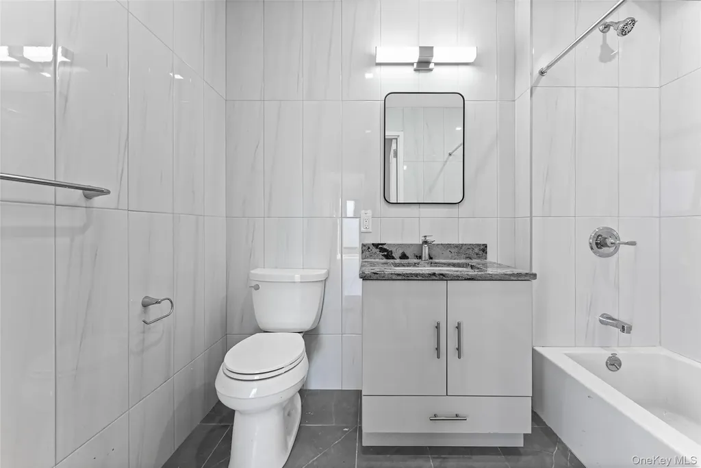 444 Graham Avenue Brooklyn NY 11211