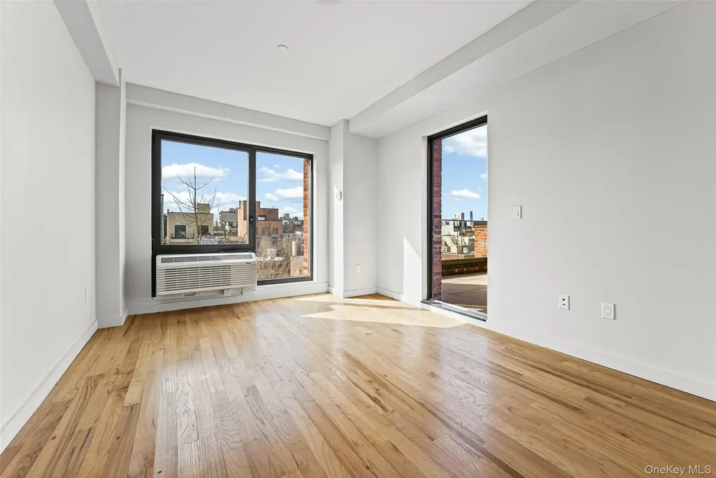 444 Graham Avenue Brooklyn NY 11211