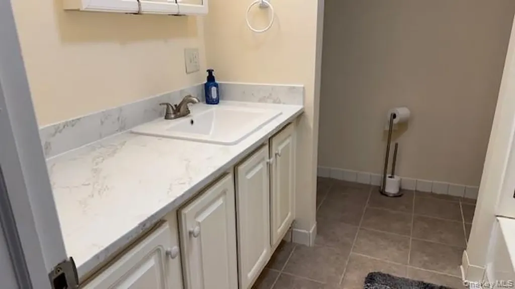78 Inwood Road Middletown NY 10941