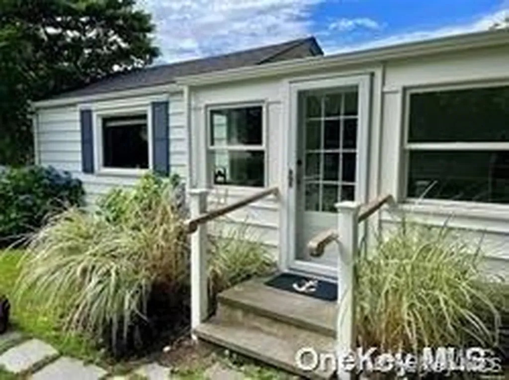 16A Bishop Avenue Westhampton NY 11977