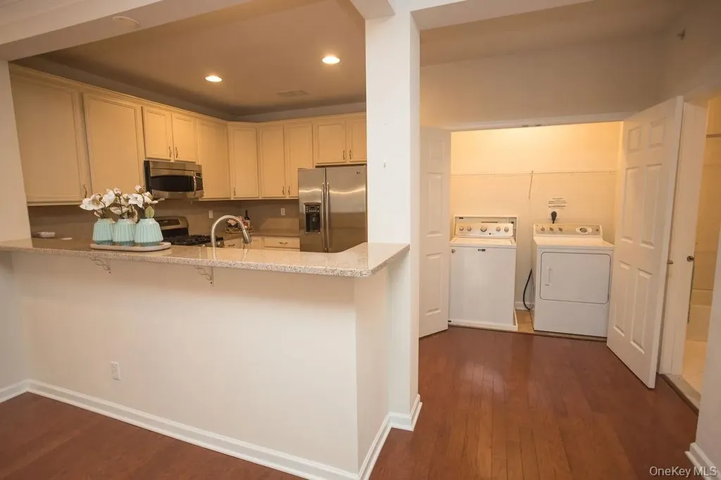 919 Saratoga Lane Fishkill NY 12524