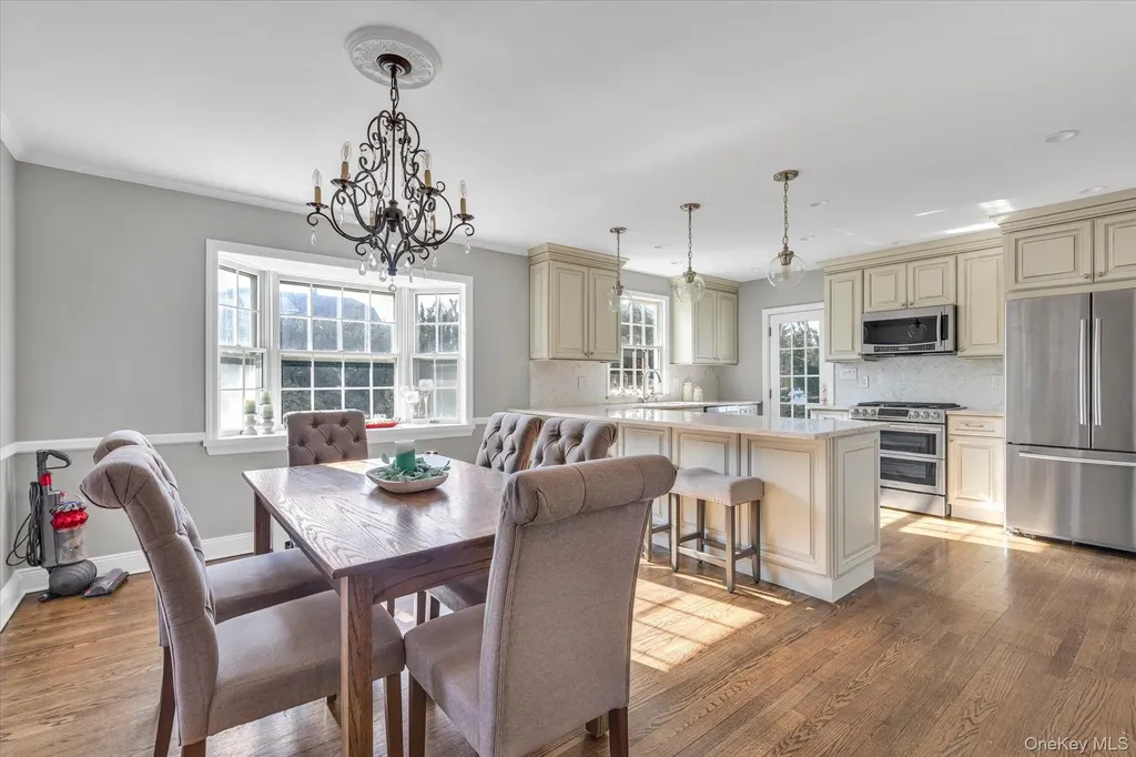 7 Rutgers Place Merrick NY 11566