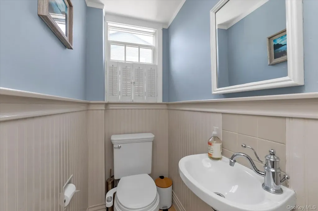 7 Rutgers Place Merrick NY 11566