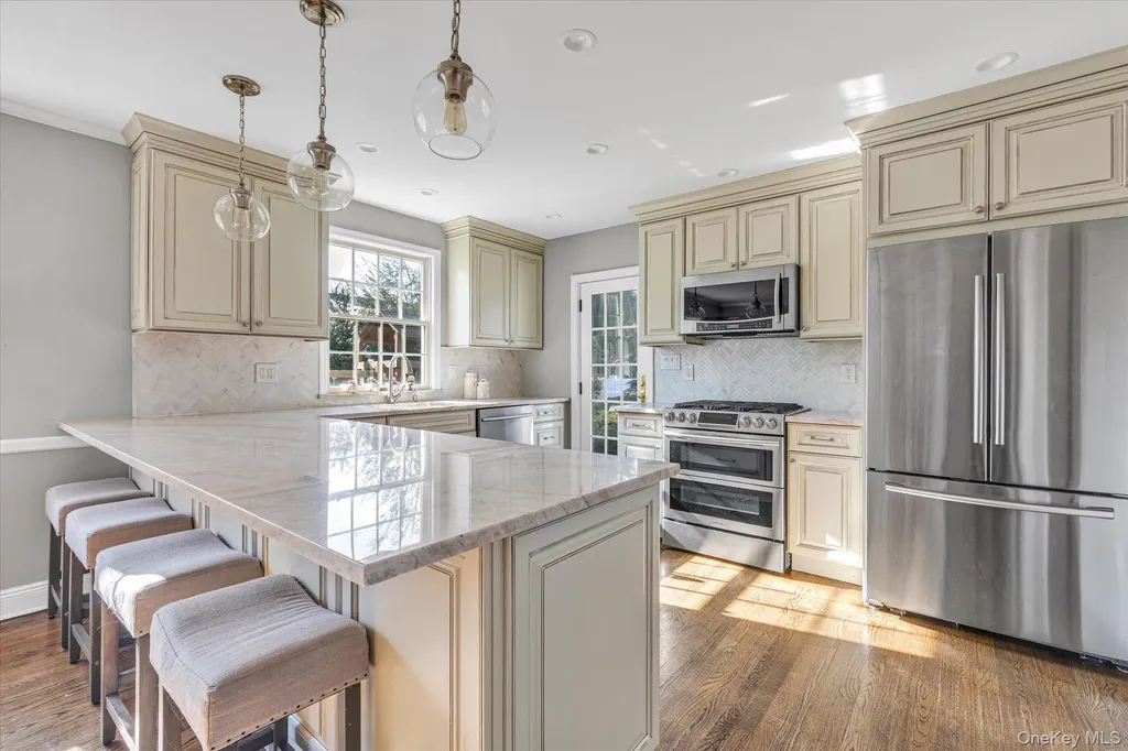 7 Rutgers Place Merrick NY 11566