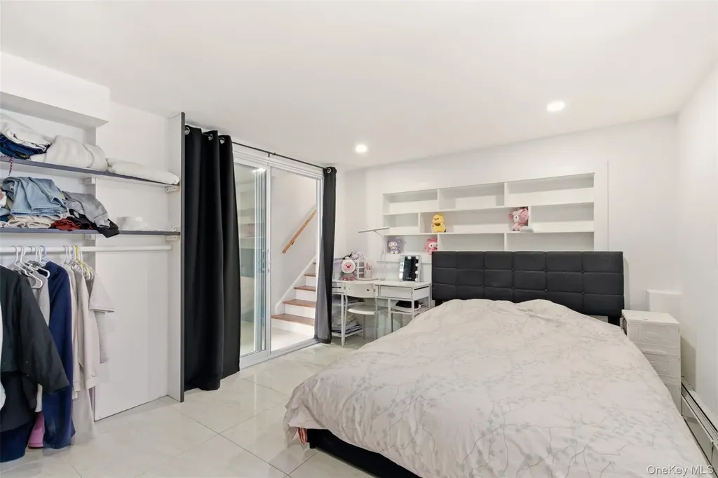 557 Woodbury Road Plainview NY 11803