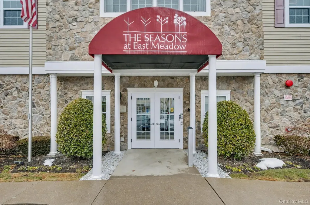 394 Spring Drive East Meadow NY 11554