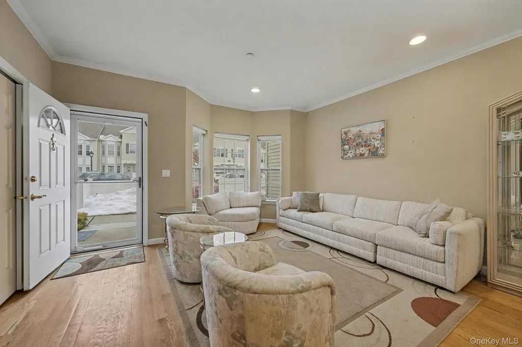 394 Spring Drive East Meadow NY 11554