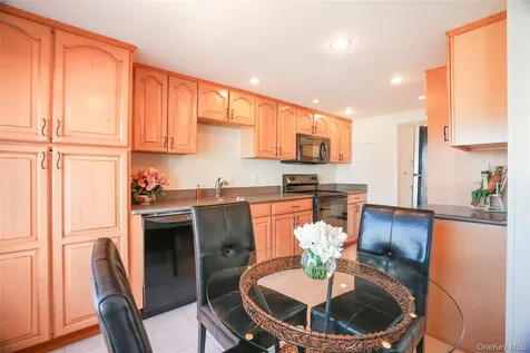 400 High Point Drive Hartsdale NY 10530