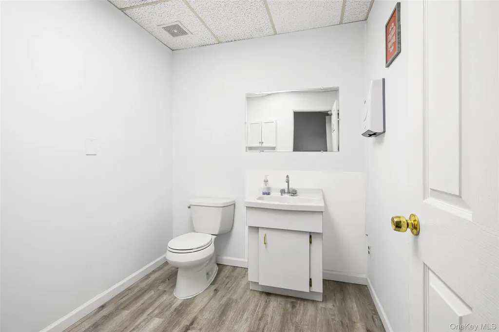 100 2nd Street Mineola NY 11501