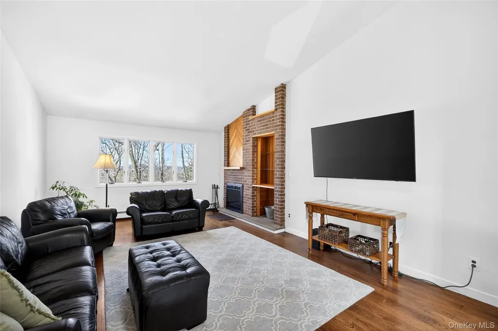 80 Ridgeview Drive Pleasantville NY 10570