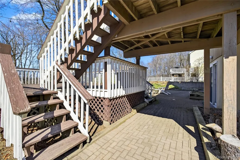 80 Ridgeview Drive Pleasantville NY 10570