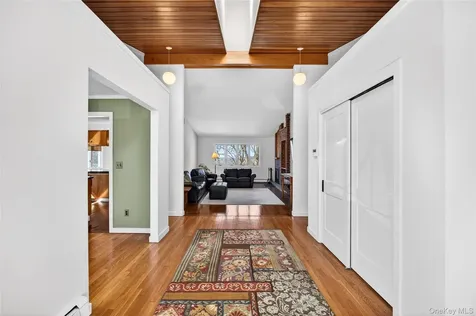 80 Ridgeview Drive Pleasantville NY 10570