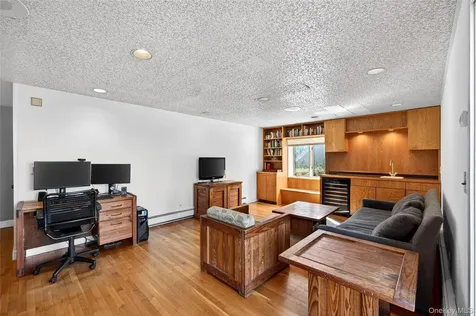 80 Ridgeview Drive Pleasantville NY 10570
