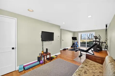 80 Ridgeview Drive Pleasantville NY 10570