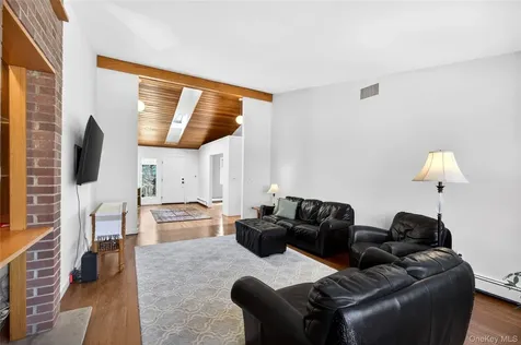 80 Ridgeview Drive Pleasantville NY 10570