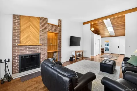 80 Ridgeview Drive Pleasantville NY 10570