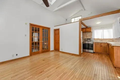 356 Oakleigh Avenue Baiting Hollow NY 11933