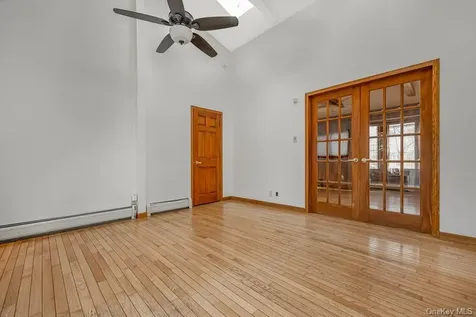 356 Oakleigh Avenue Baiting Hollow NY 11933