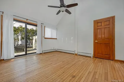 356 Oakleigh Avenue Baiting Hollow NY 11933