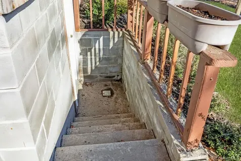 356 Oakleigh Avenue Baiting Hollow NY 11933