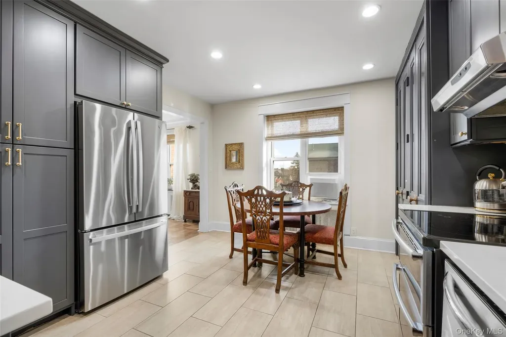 910 Stuart Avenue Mamaroneck NY 10543