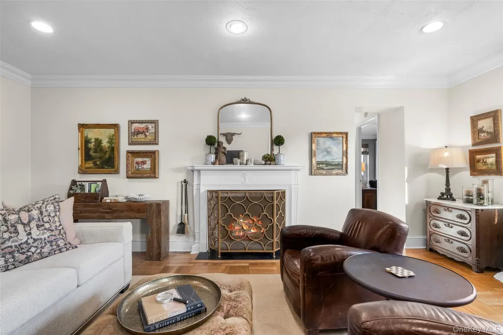 910 Stuart Avenue Mamaroneck NY 10543