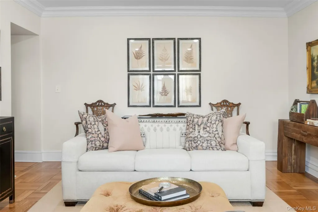 910 Stuart Avenue Mamaroneck NY 10543