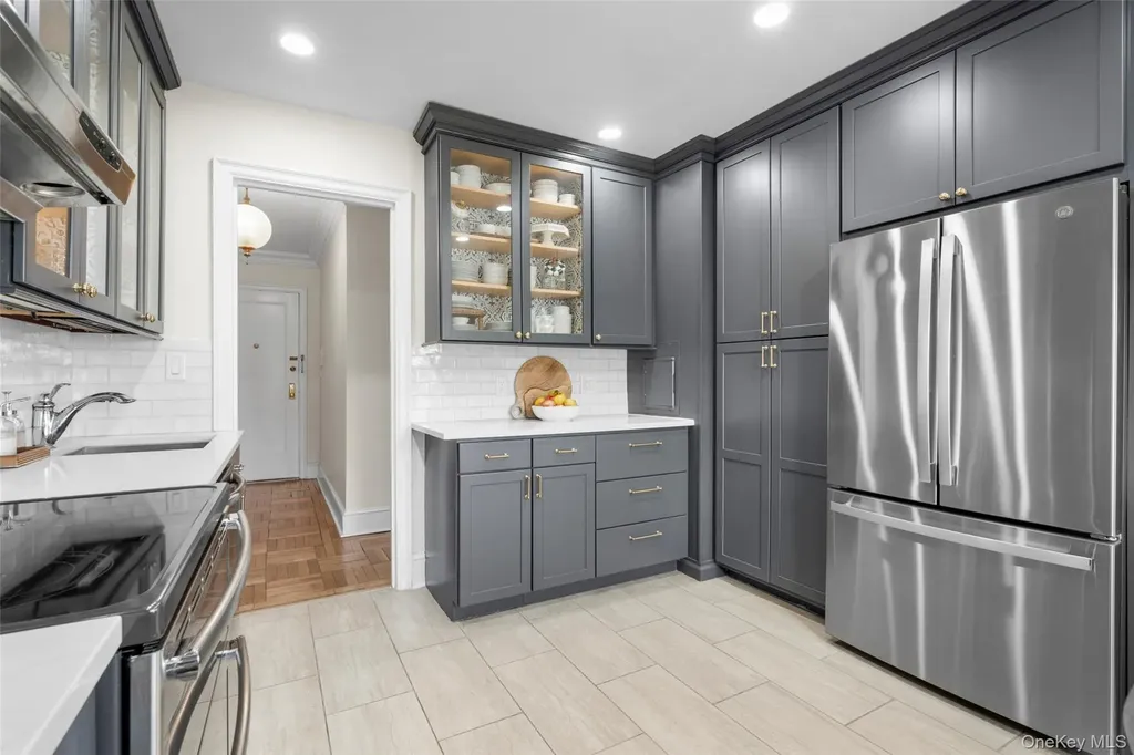 910 Stuart Avenue Mamaroneck NY 10543