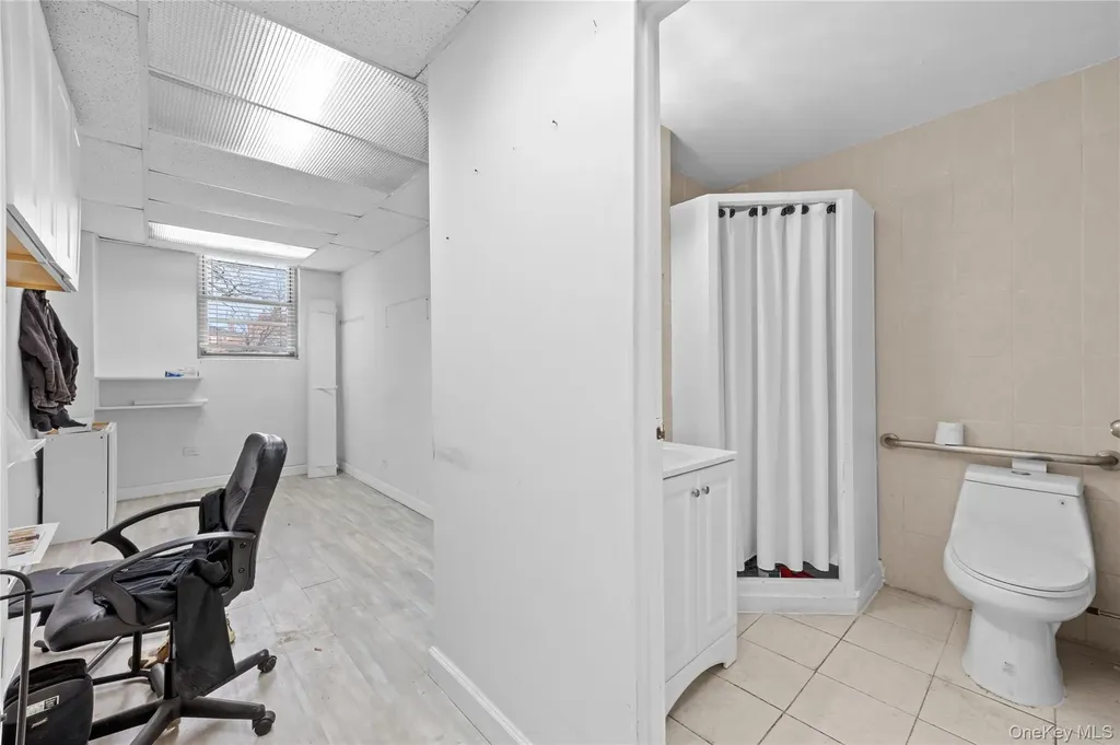 15611 Aguilar Avenue Flushing NY 11367