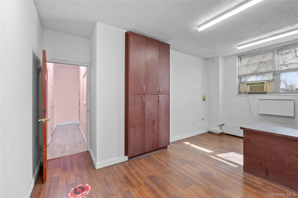 15611 Aguilar Avenue Flushing NY 11367