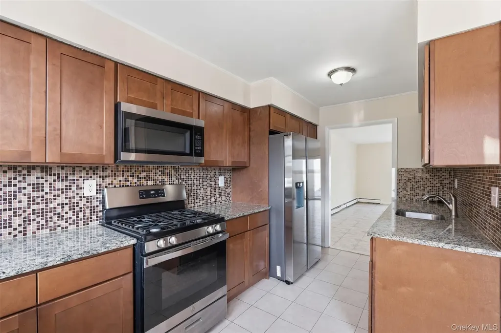 30 Hillside Avenue West Haverstraw NY 10993