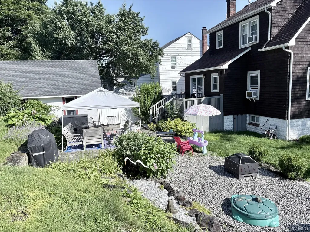 8 Harper Avenue Montrose NY 10548