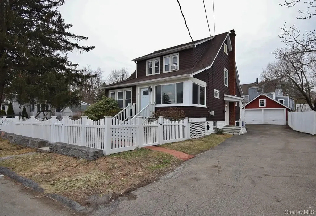 8 Harper Avenue Montrose NY 10548