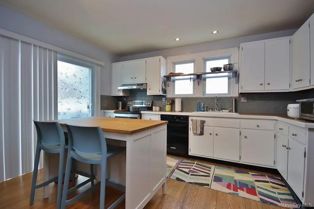 8 Harper Avenue Montrose NY 10548