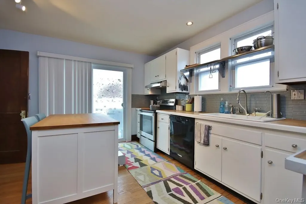 8 Harper Avenue Montrose NY 10548