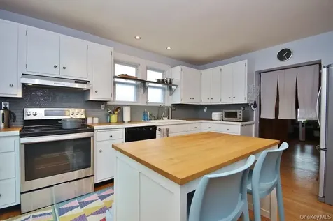 8 Harper Avenue Montrose NY 10548