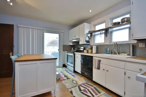 8 Harper Avenue Montrose NY 10548