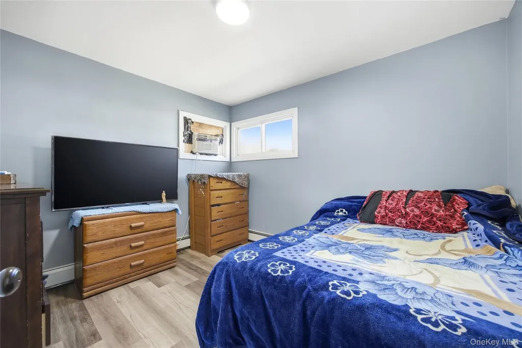 17 Cedar Street Central Islip NY 11722