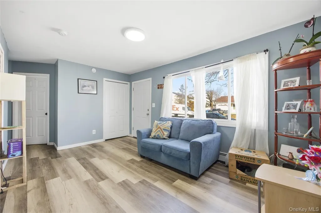 17 Cedar Street Central Islip NY 11722