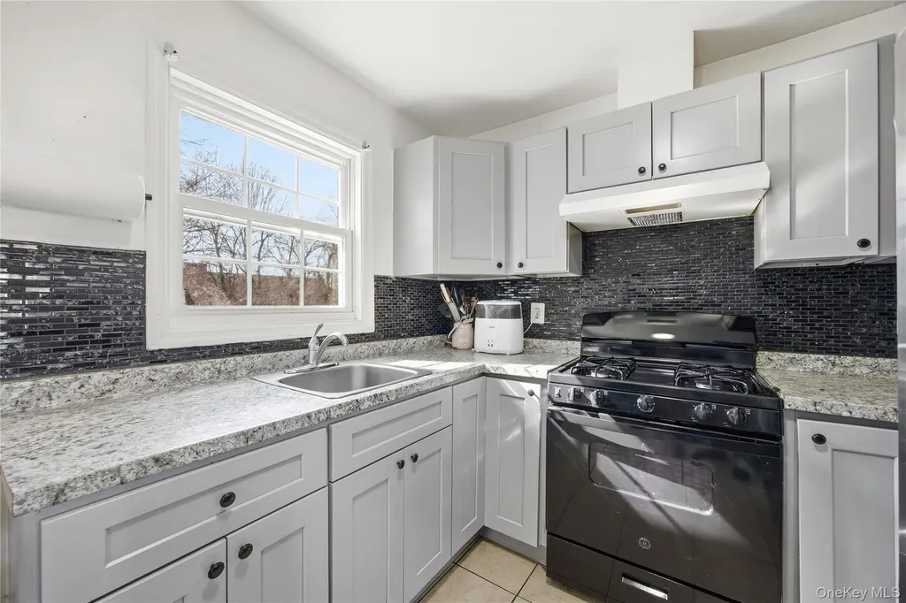 17 Cedar Street Central Islip NY 11722