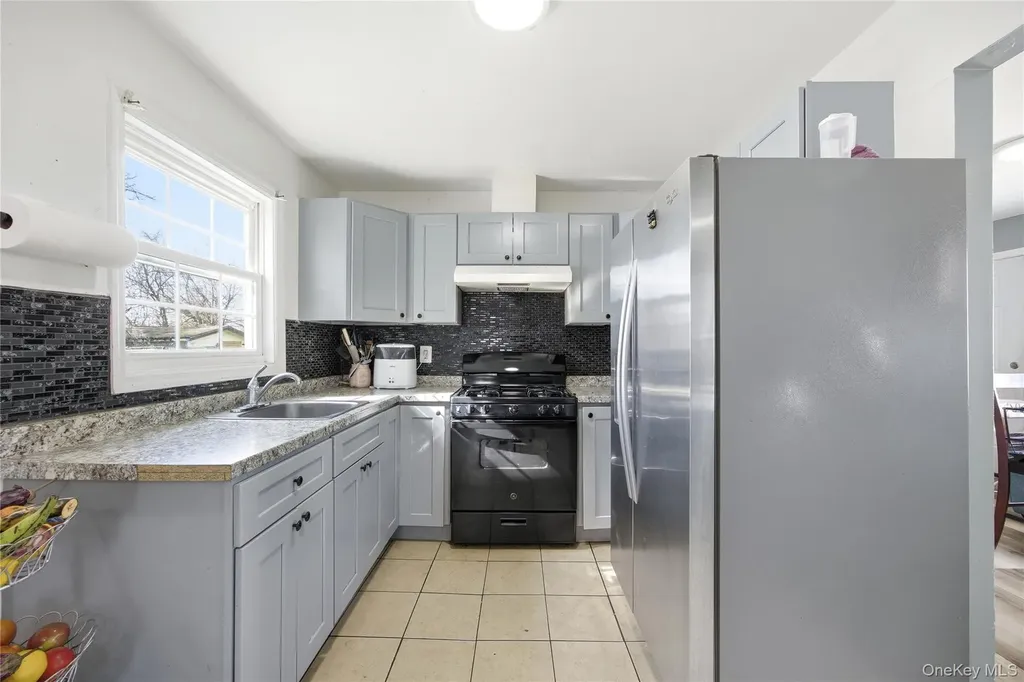 17 Cedar Street Central Islip NY 11722