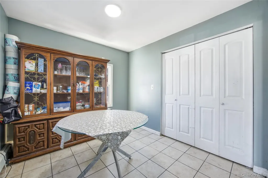 17 Cedar Street Central Islip NY 11722