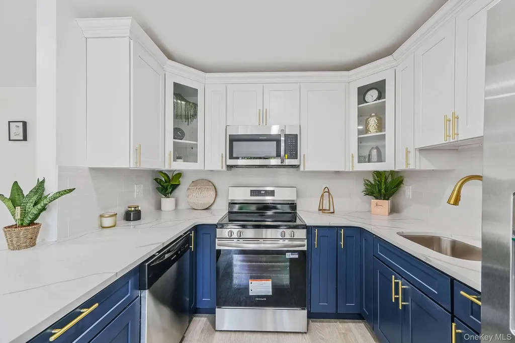 38 Columbia Avenue Westhampton NY 11977