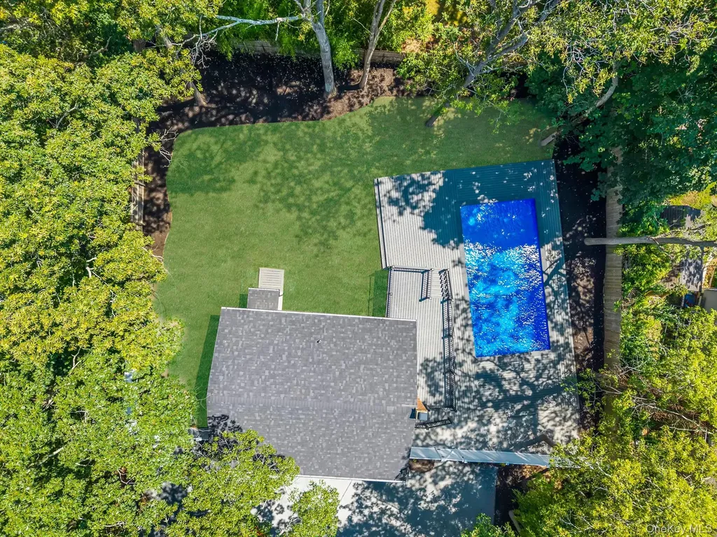 38 Columbia Avenue Westhampton NY 11977