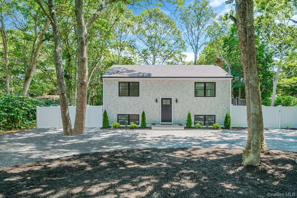 38 Columbia Avenue Westhampton NY 11977