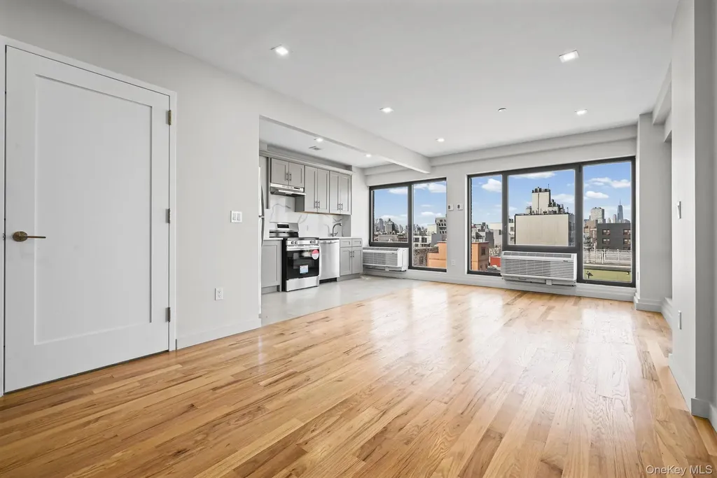 444 Graham Avenue Brooklyn NY 11211